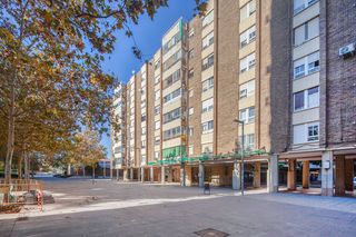 Pis  C/ doctor fleming. Solvia inmobiliaria  piso viladecans