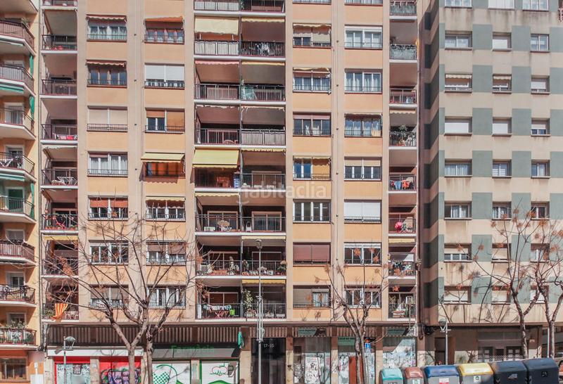 Foto 0a06c20b-efe9-4882-ac88-df5843b1cd99. Local comercial a Nou Eixample Nord Tarragona