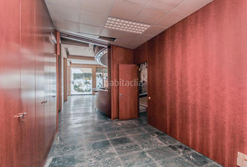 Foto b36cab4b-addb-43b0-857a-10c8bdbc1b21. Local comercial a Nou Eixample Nord Tarragona