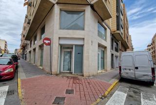 Local commercial à C/ Esperidión Porta Requesens