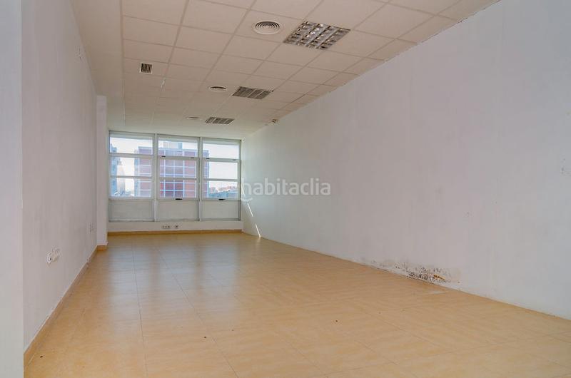 Foto dc24d6bf-dc5c-4e44-aa12-719a2b2bb2f6. Local commercial dans Puntales - Zona Franca Cádiz