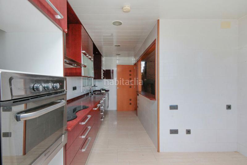 Foto 3b2b1d1d-1140-4077-9b24-fbe2cabd83ed. Chalet dans Olesa de Bonesvalls