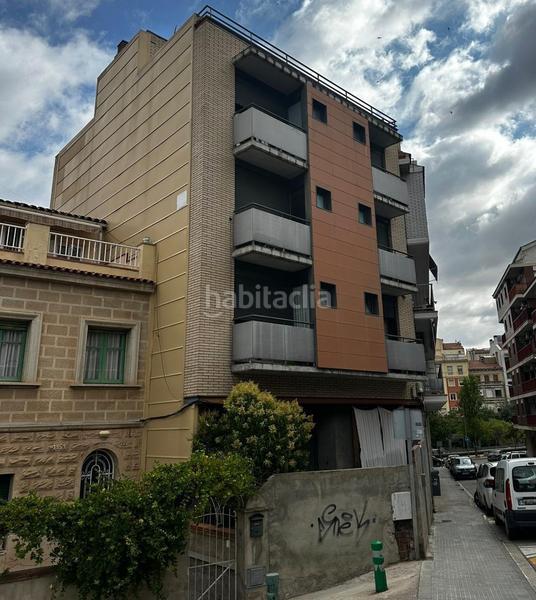 Foto a8b0d6a6-ef78-47c0-ac03-4a1d91374fc5. Edificio solvia inmobiliaria edificio en Plaça Catalunya Manresa