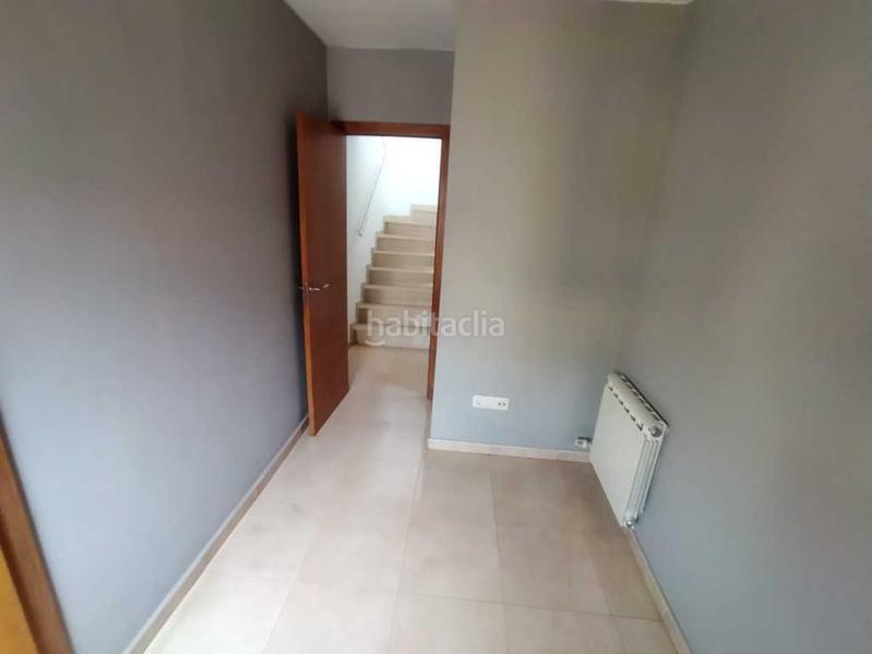 Foto 17e83c65-dbad-4657-9f85-d6ab5841d8fd. Pis amb calefacció a Carretera de Roses-Fossos Figueres