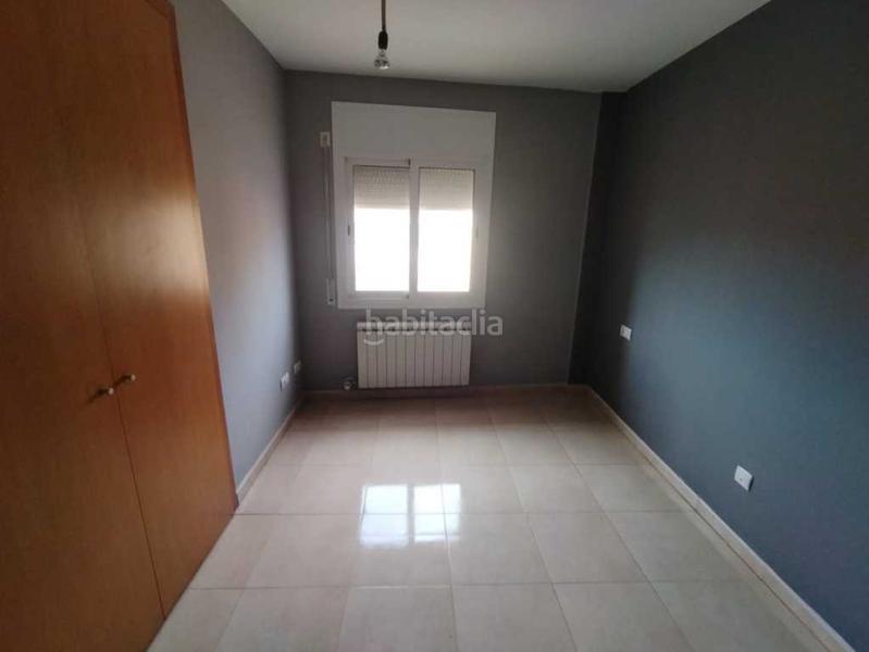 Foto b7dc5240-580b-42d8-8d62-ccb14e83ad12. Pis amb calefacció a Carretera de Roses-Fossos Figueres