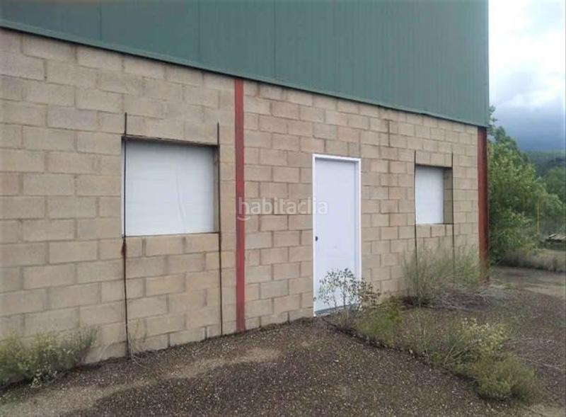 Foto 098834c9-ea0d-4802-b717-92c6df4a9038. Capannone industriale in Cuadros