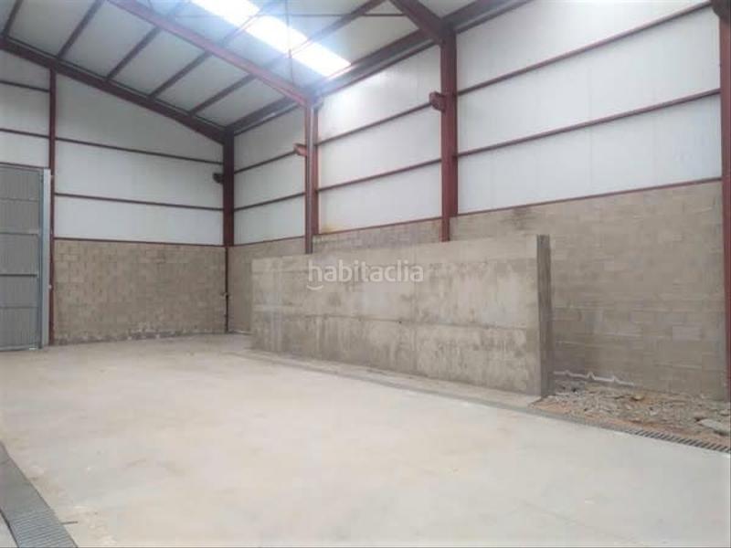 Foto 6ada9c1f-3077-49c0-a8c1-25a0a4ae07ba. Capannone industriale in Cuadros