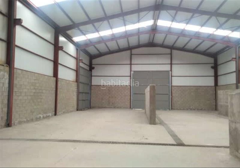 Foto e19029be-896c-4906-8915-d45e0e73e754. Capannone industriale in Cuadros