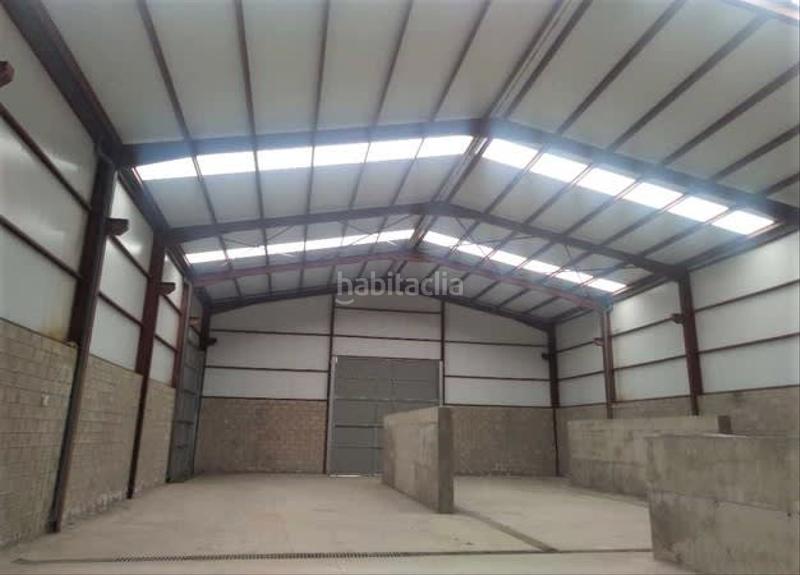 Foto e95d583c-31a2-4338-9530-c4e7e90a6f9a. Capannone industriale in Cuadros