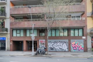 Location Local commercial  C/ mallorca. Solvia inmobiliaria  locales barcelona