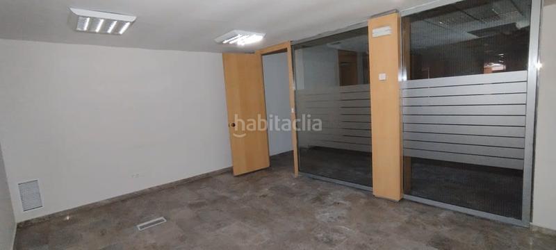 Foto 9c7110a4-f41f-4e49-b55d-acf7502f43e9. Lloguer local comercial a Oliva pueblo Oliva