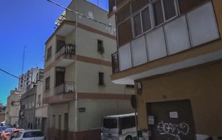 Pis  C/ muntanya. Solvia inmobiliaria  piso badalona