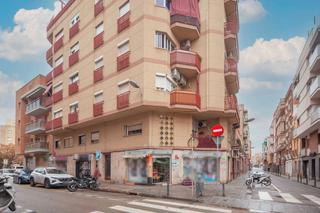 Appartement  C/ mestre carbo. Solvia inmobiliaria  piso hospitalet de llobregat el