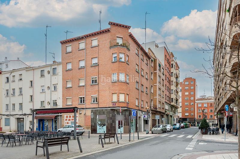 Foto be72fd1c-ee50-429f-9baf-95c181a47af7. Piso solvia inmobiliaria piso en Oeste Logroño