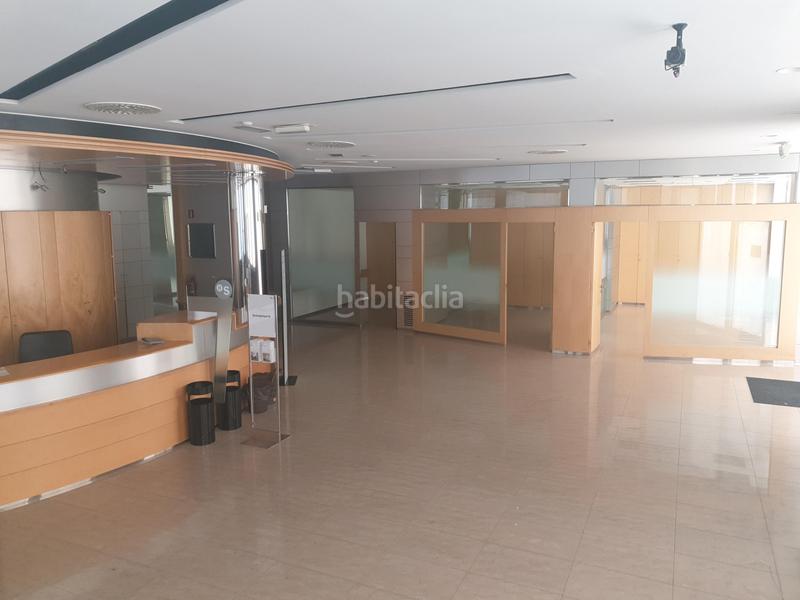 Foto f536f1da-35d1-4783-bbab-04cbf5dd95ad. Local comercial a Nucli Antic Escala (L´)