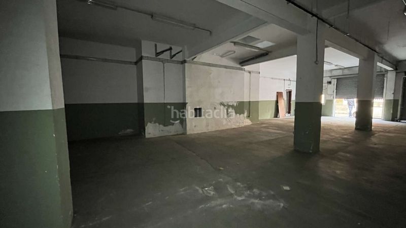 Foto 3b62bd8c-3441-4e6a-95a2-3ce9522a7567. Local comercial a Centre Ripollet