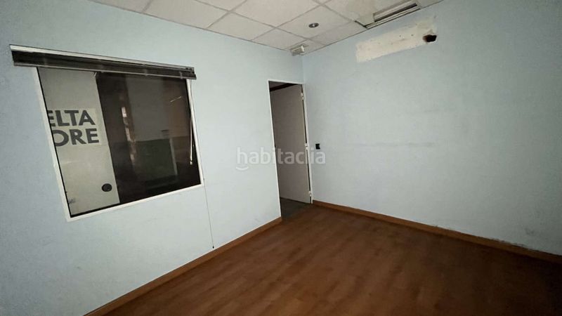 Foto d4ba327f-0fcf-464a-a5ea-c5a6acb15a35. Local comercial a Centre Ripollet