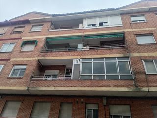 Appartement  C/ mesones. Solvia inmobiliaria  piso tiemblo el