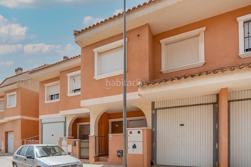 Foto 9680acb6-921c-4b06-a4a1-8925600d24ac. Casa aparellada a Roldán Torre - Pacheco