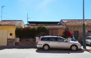Maison jumelée  C/ algorfa. Solvia inmobiliaria  chalet adosado almoradí