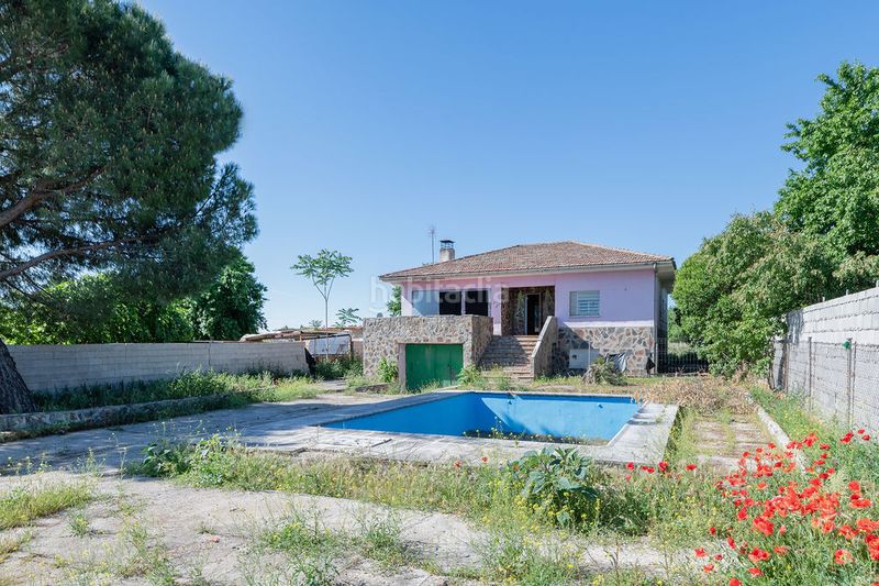 Foto 14e0f919-6337-4ccb-9476-c847686b12a7. Xalet amb piscina a Yuncler