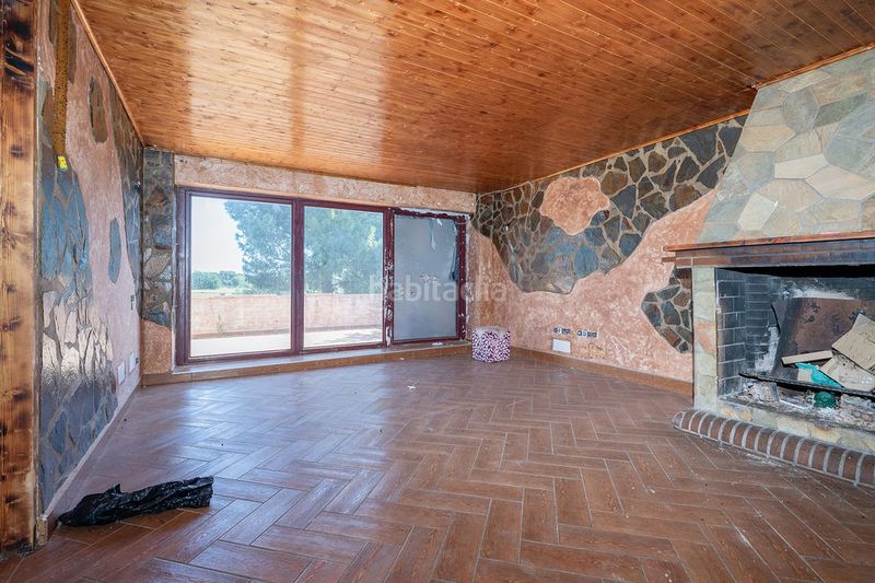 Foto a6778983-e154-40b8-b678-057d2c76fdc2. Xalet amb piscina a Yuncler