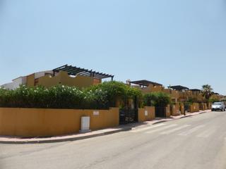 Pis  Av huerta nueva. Solvia inmobiliaria  piso gallardos los
