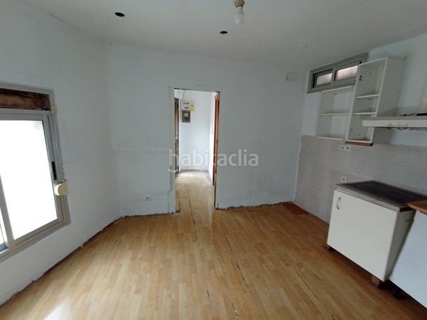 Foto f054bb20-81da-4f76-8f22-902dc42f4a5c. Pis a Roquetes Barcelona