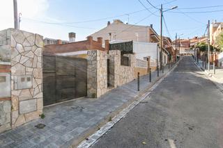 Doppelhaus  C/ málaga. Solvia inmobiliaria  chalet adosado rubí