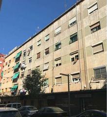 Pis  C/ floridablanca. Solvia inmobiliaria  piso badalona