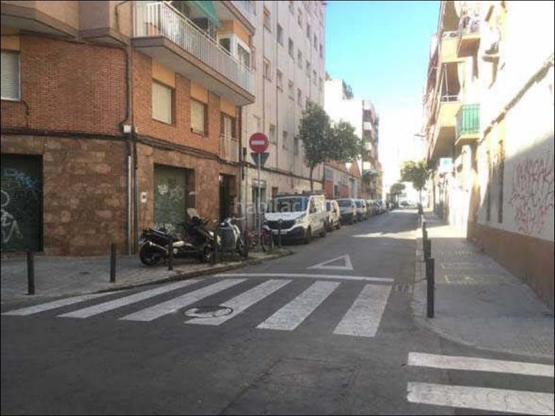 Foto 700167aa-137b-4d25-a114-1a75d1cdfcec. Local comercial a Sant Josep Hospitalet de Llobregat (L´)