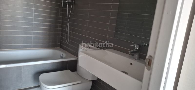 Foto 4bb04be5-ad9c-4e3b-b38b-4d8fba044621. Pis amb calefacció piscina a Serra d'en Camaró Sabadell
