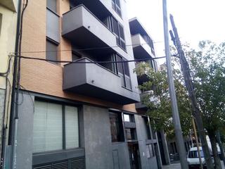 Local Comercial  C/ verge de montserrat. Solvia inmobiliaria  locales ripollet