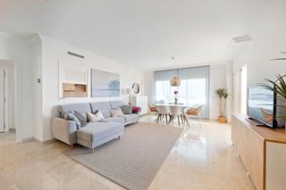 Dúplex  Urbanización royal duquesa hills - el hacho -. Solvia inmobiliaria  dúplex manilva
