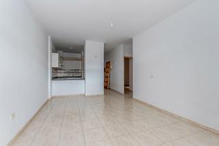 Pis  Cr general tf-28. Solvia inmobiliaria  piso arona