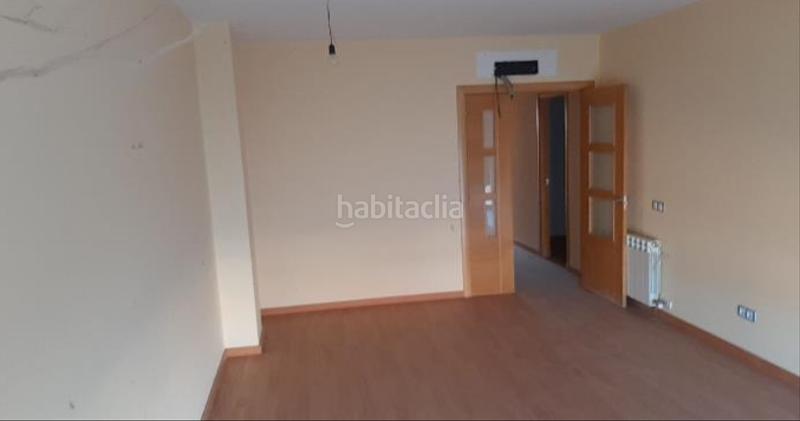 Foto 7d67959d-731c-4e8a-95ec-f438c7bae5ce. Edifici a Alfarràs