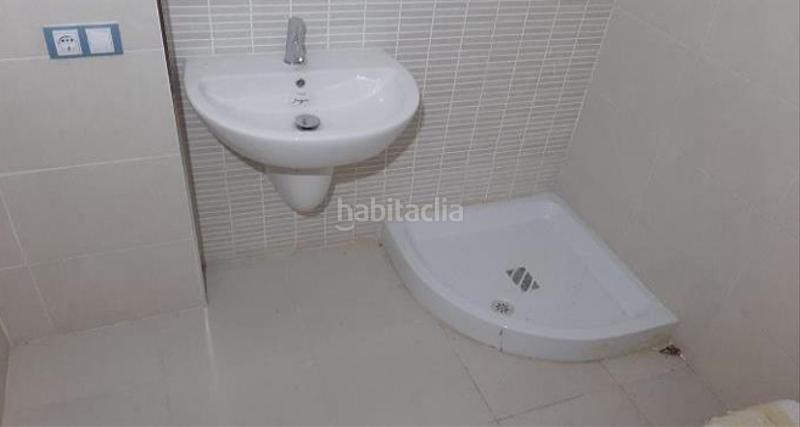 Foto 7f052c47-a681-460a-a656-2195ce56c9d7. Edifici a Alfarràs