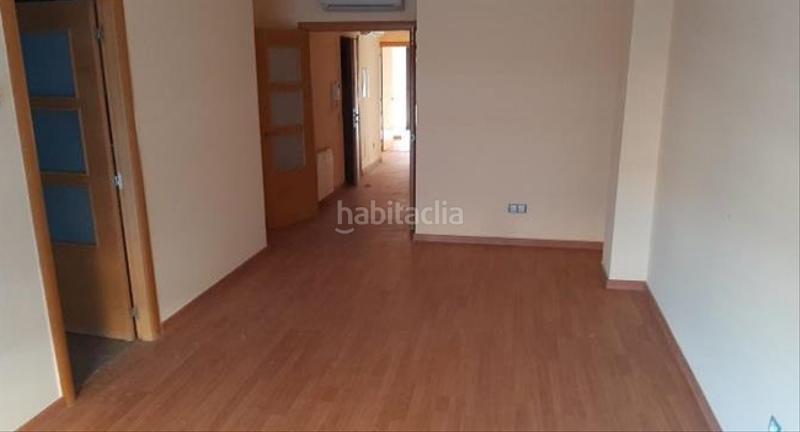 Foto a1657279-f01b-4226-89c0-bf70455008e0. Edifici a Alfarràs