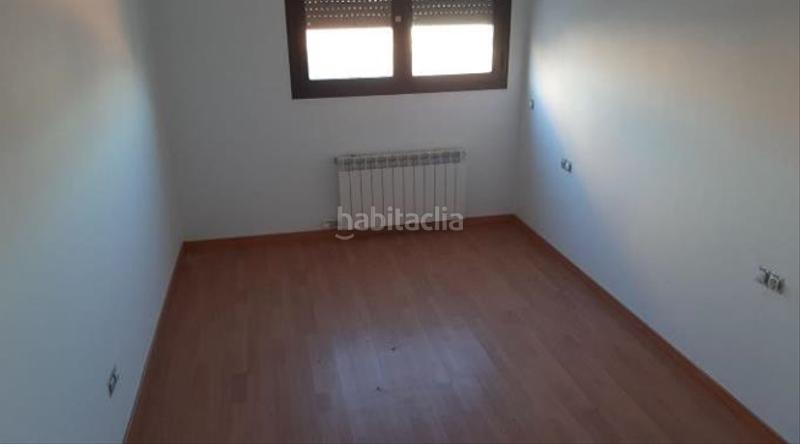 Foto a2f0e275-97c4-4540-94b9-ad2cba645e79. Edifici a Alfarràs