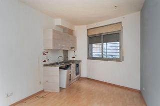Pis  C/ ustrell. Solvia inmobiliaria  piso sabadell