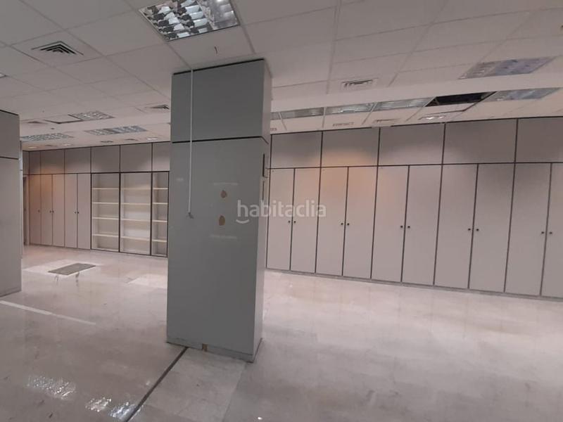 Foto 253b6deb-7cae-4365-bcdb-33bc9f368c1e. Alquiler local comercial solvia inmobiliaria locales en Sevilla