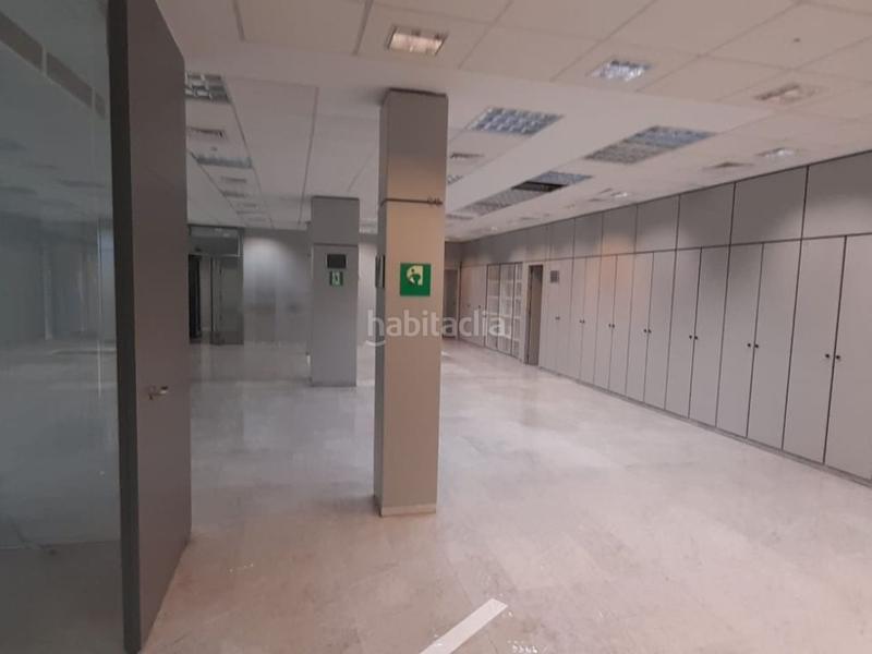 Foto 5439166e-c048-46f8-b0e9-2c18ecf963d0. Lloguer local comercial a La Oliva Sevilla