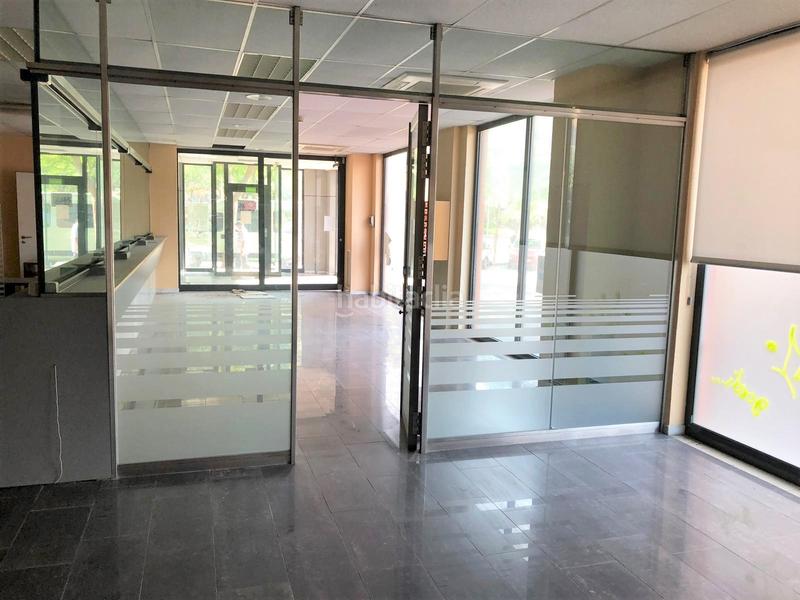 Foto 8fb8b75f-5b1e-4c44-9e3f-e9b04dcd51fd. Rent business premise in Can Vinader Castelldefels