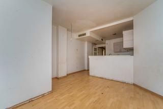 Pis  C/ ustrell. Solvia inmobiliaria  piso sabadell