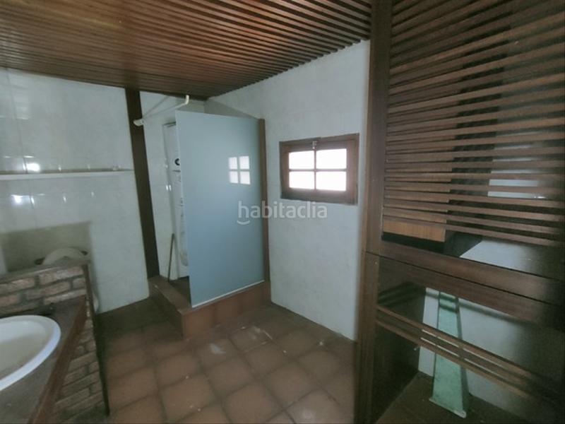 Foto ab938008-2dad-4684-9d03-bcfd8db4eb59. Casa aparellada a Centre Sabadell