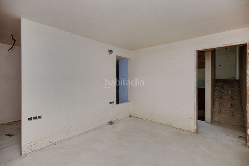 Foto efd0eaa7-22ae-49cf-af6a-76837b76cd1c. Casa aparellada a Caldes de Malavella