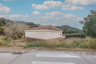 Xalet  Puig de les becasses. Solvia inmobiliaria  casa llagostera