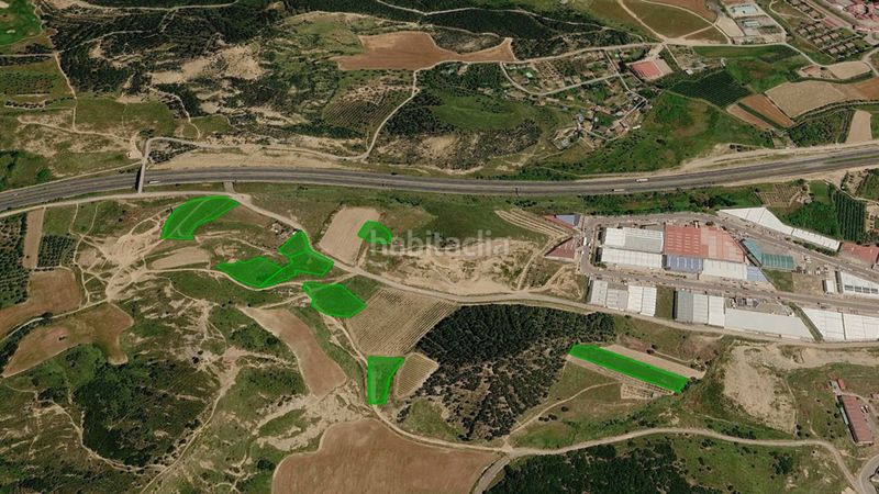 Foto d24e3a96-cda8-4b65-8c22-a20b01cc72ee. Finca rústica a Lardero