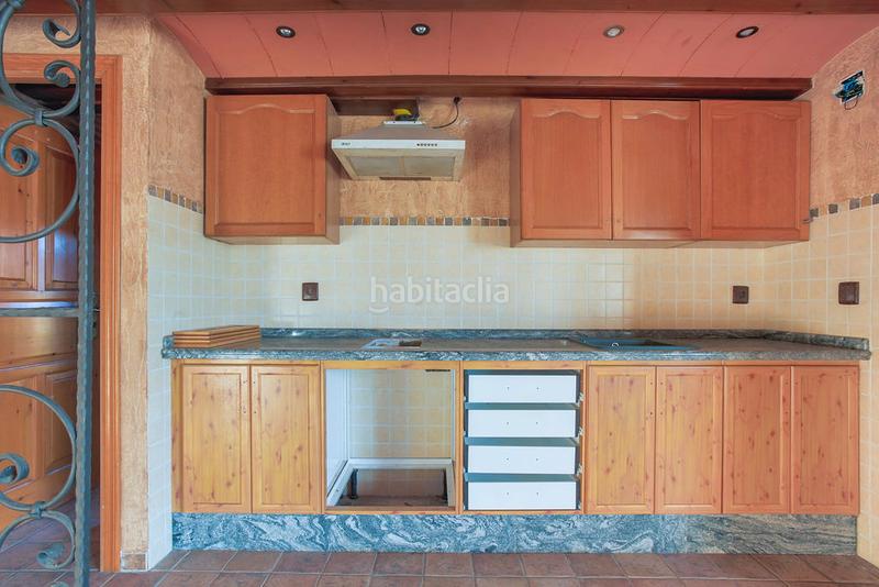 Foto c346378a-11b4-4056-8b46-7f2415b1d574. Chalet in El Grao Castellón de la Plana