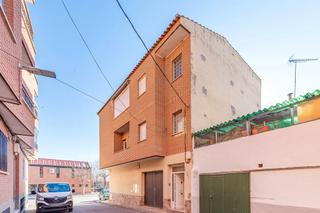 Casa aparellada  C/ quevedo. Solvia inmobiliaria  chalet adosado mocejón